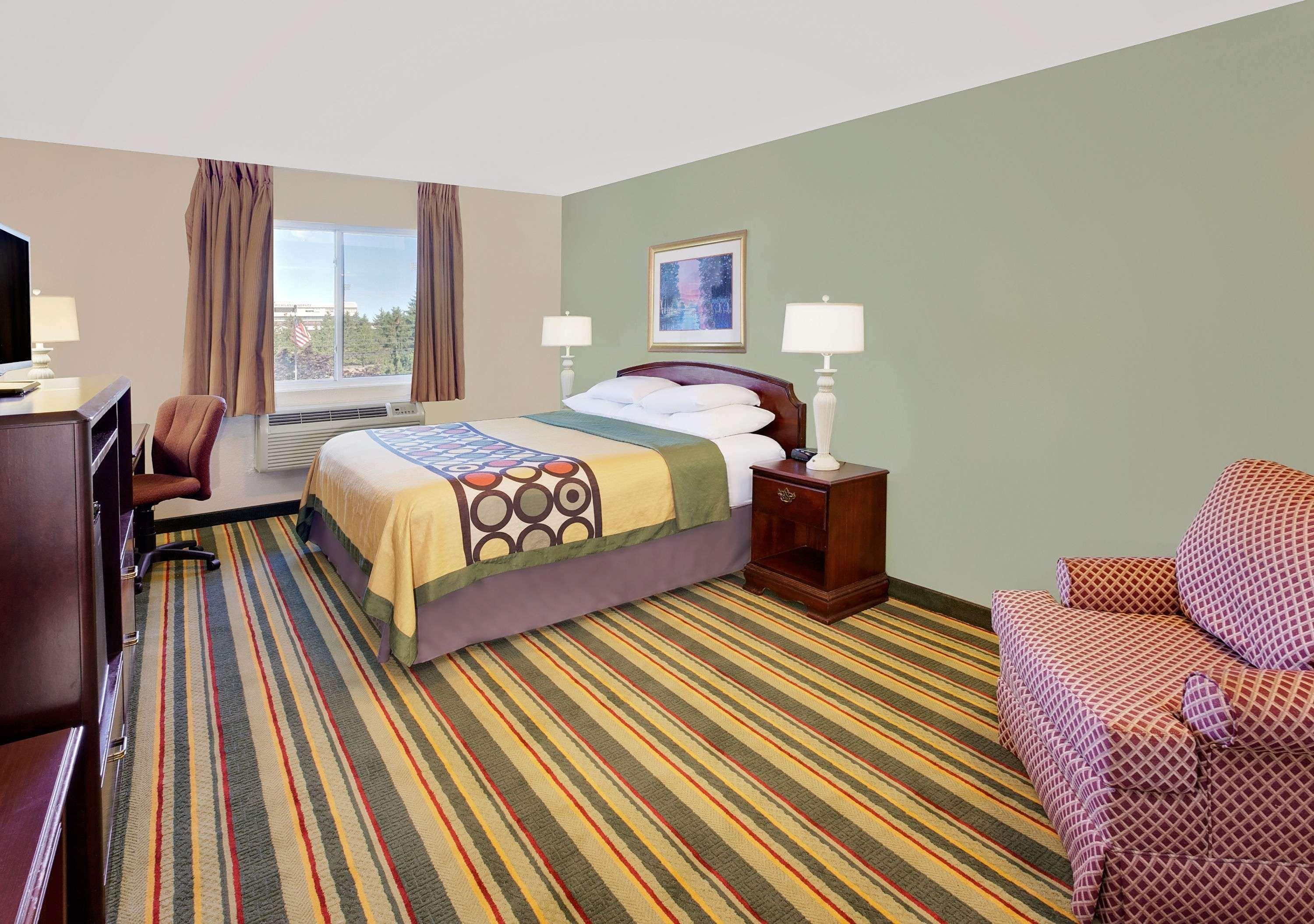 Super 8 By Wyndham Mt. Pleasant Hotel Mount Pleasant Ngoại thất bức ảnh