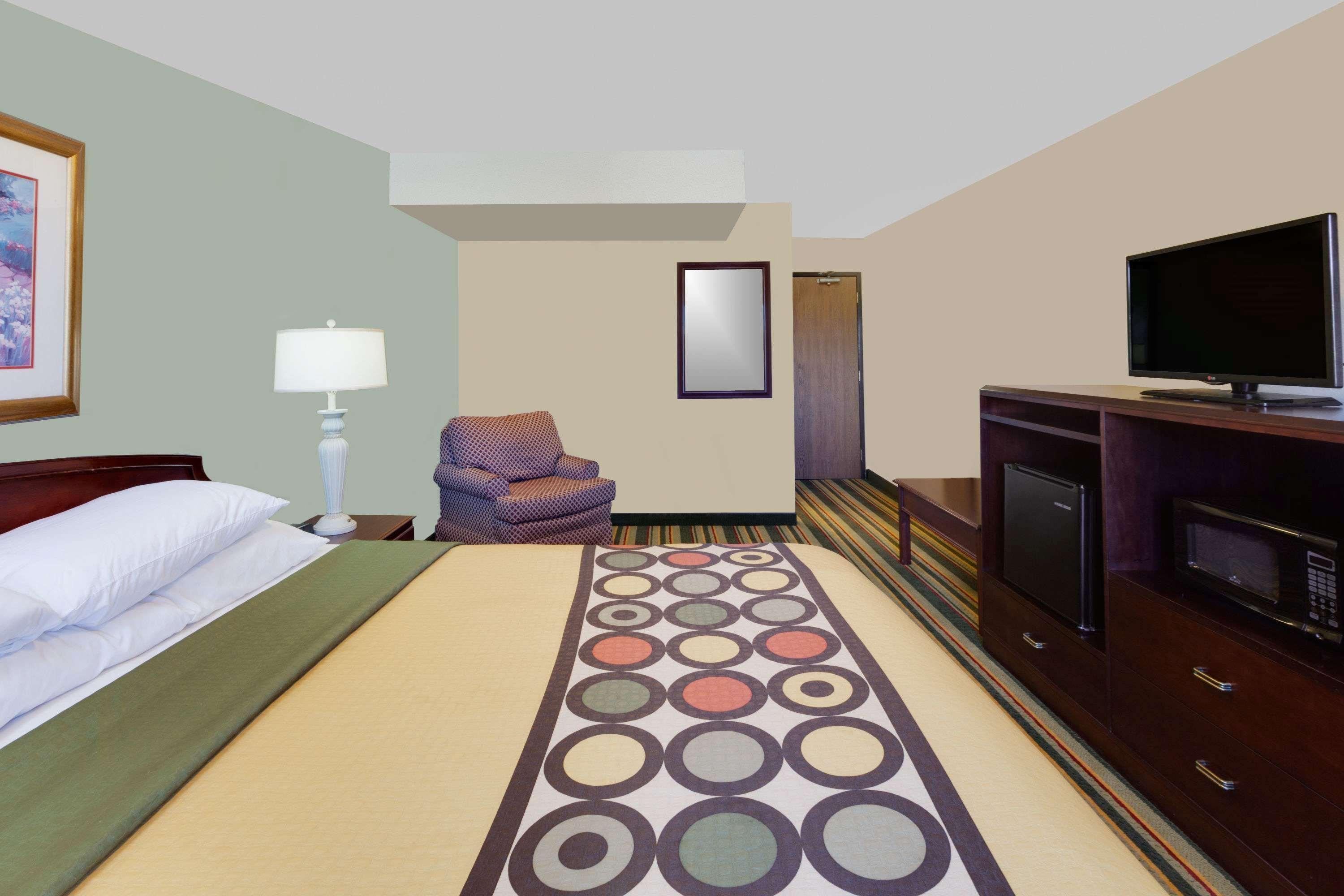 Super 8 By Wyndham Mt. Pleasant Hotel Mount Pleasant Ngoại thất bức ảnh