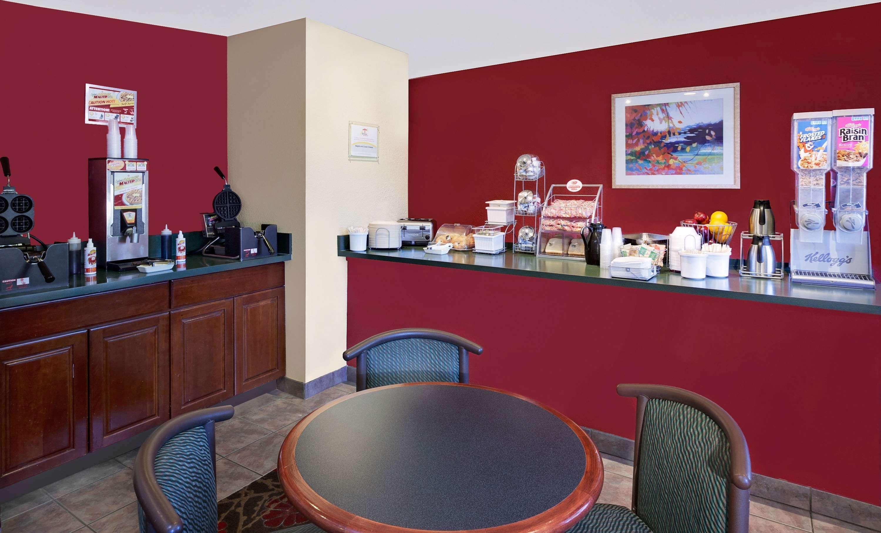 Super 8 By Wyndham Mt. Pleasant Hotel Mount Pleasant Ngoại thất bức ảnh
