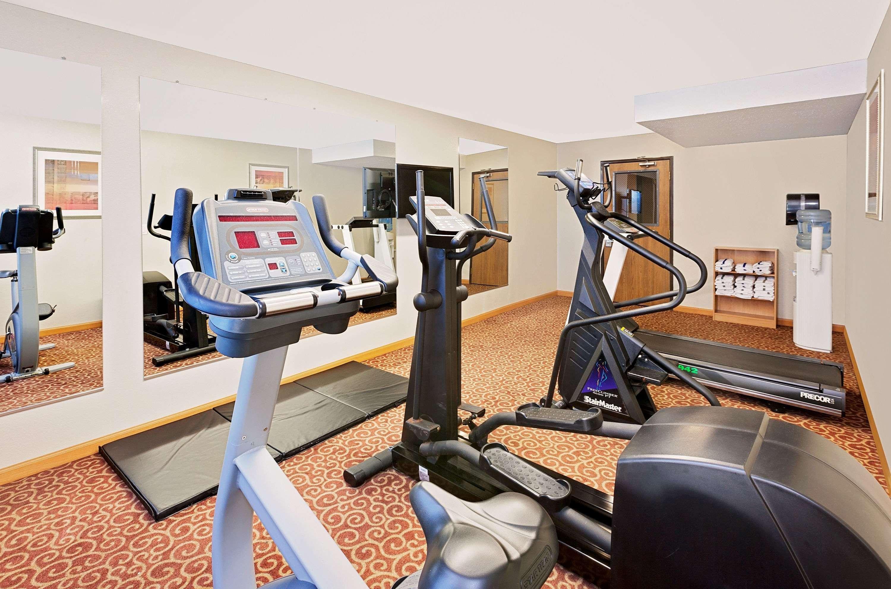 Super 8 By Wyndham Mt. Pleasant Hotel Mount Pleasant Ngoại thất bức ảnh